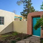 2 Bedroom - 10 Min. Walk To Plaza - Lavender
